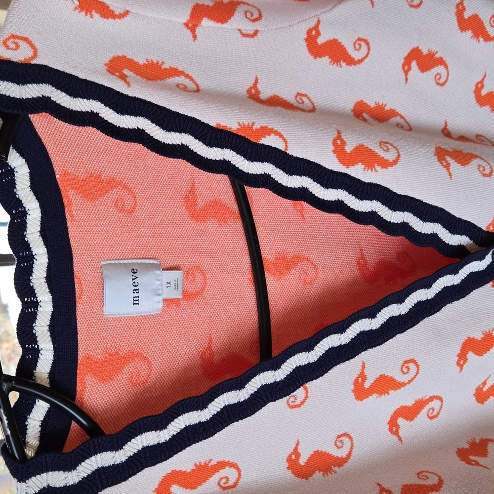 Maeve Vneck SSlv Cream & Orange Seahorses with Blue Trim Sz 1X Cardigan Sweater - Picture 7 of 16